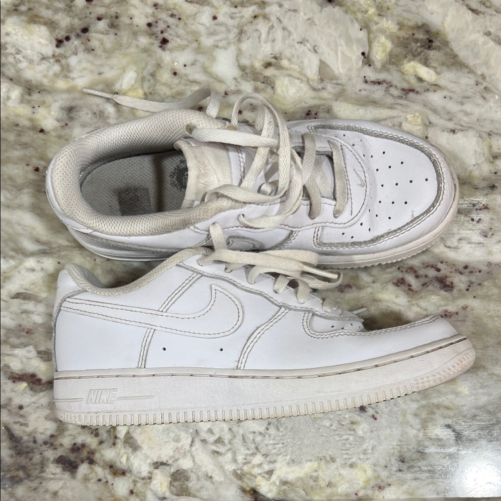 Nike Kids Classic Air Force 1 White Sneakers